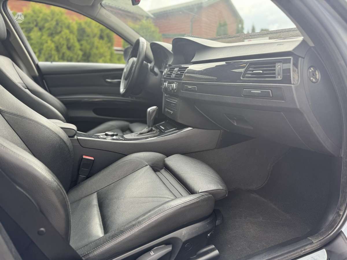 BMW 320, 2.0 l., Седан