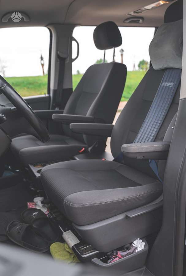 Volkswagen Multivan, 2.0 l., Минивэн