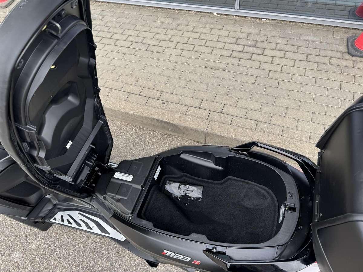 Piaggio MP3 400cc, мотороллеры / мопеды