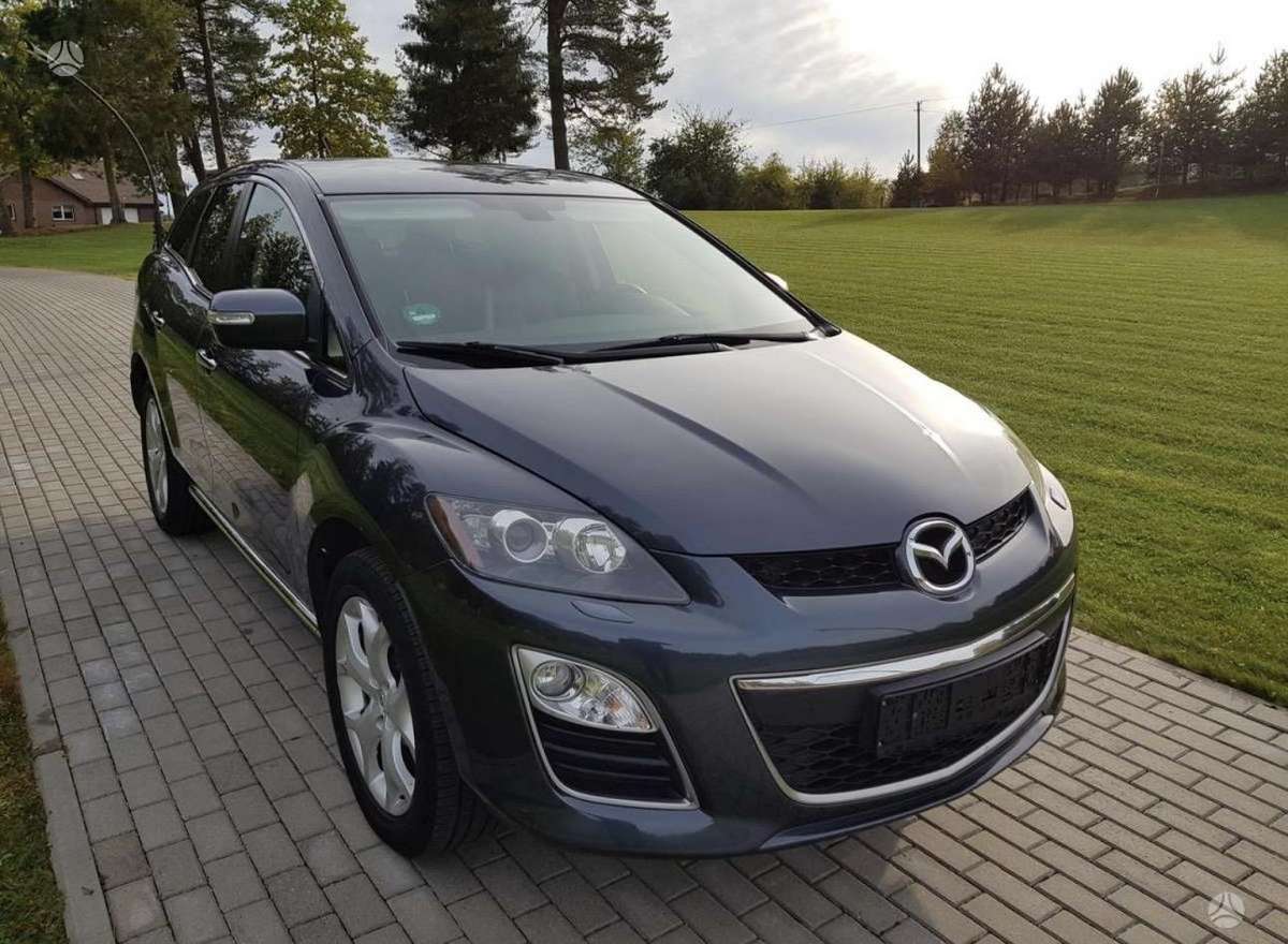 Mazda CX-7, 2.2 l., off-road / crossover
