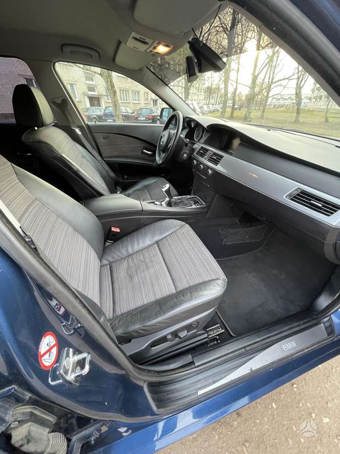 BMW 525, 2.5 l., universalas
