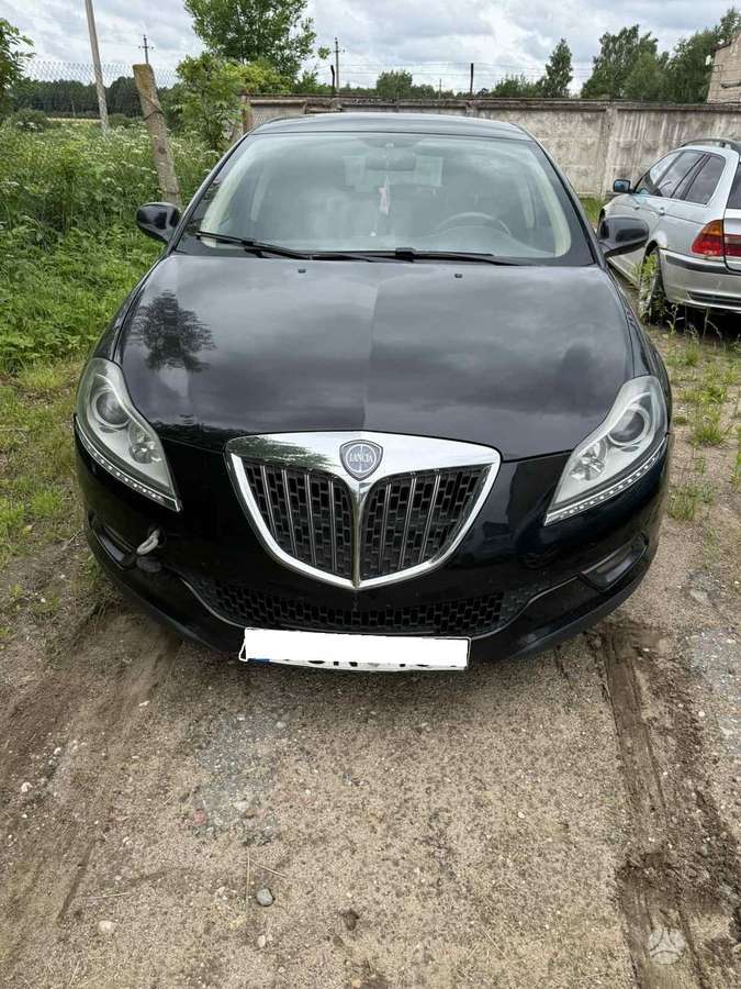 Lancia Delta dalimis. Variklio kodas 198a2000