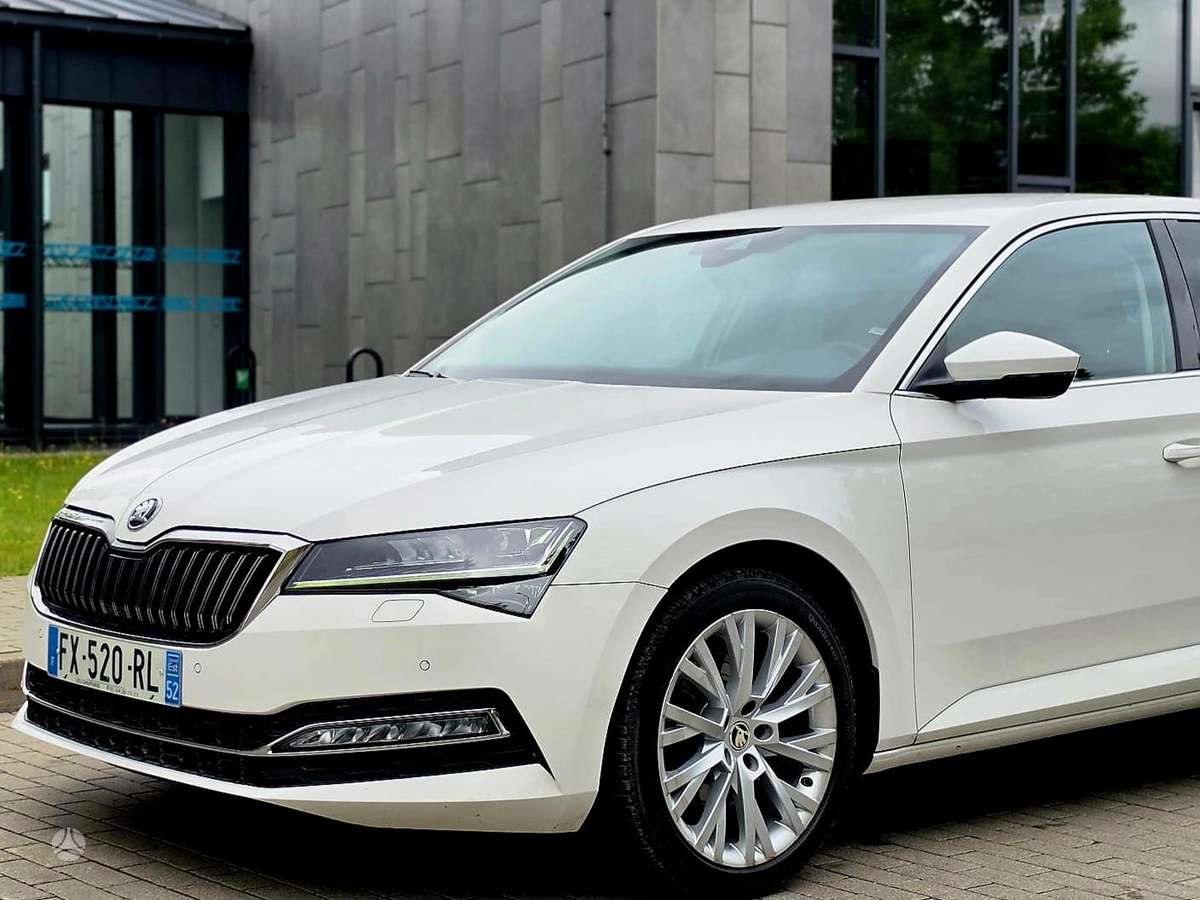 Škoda Superb - 10