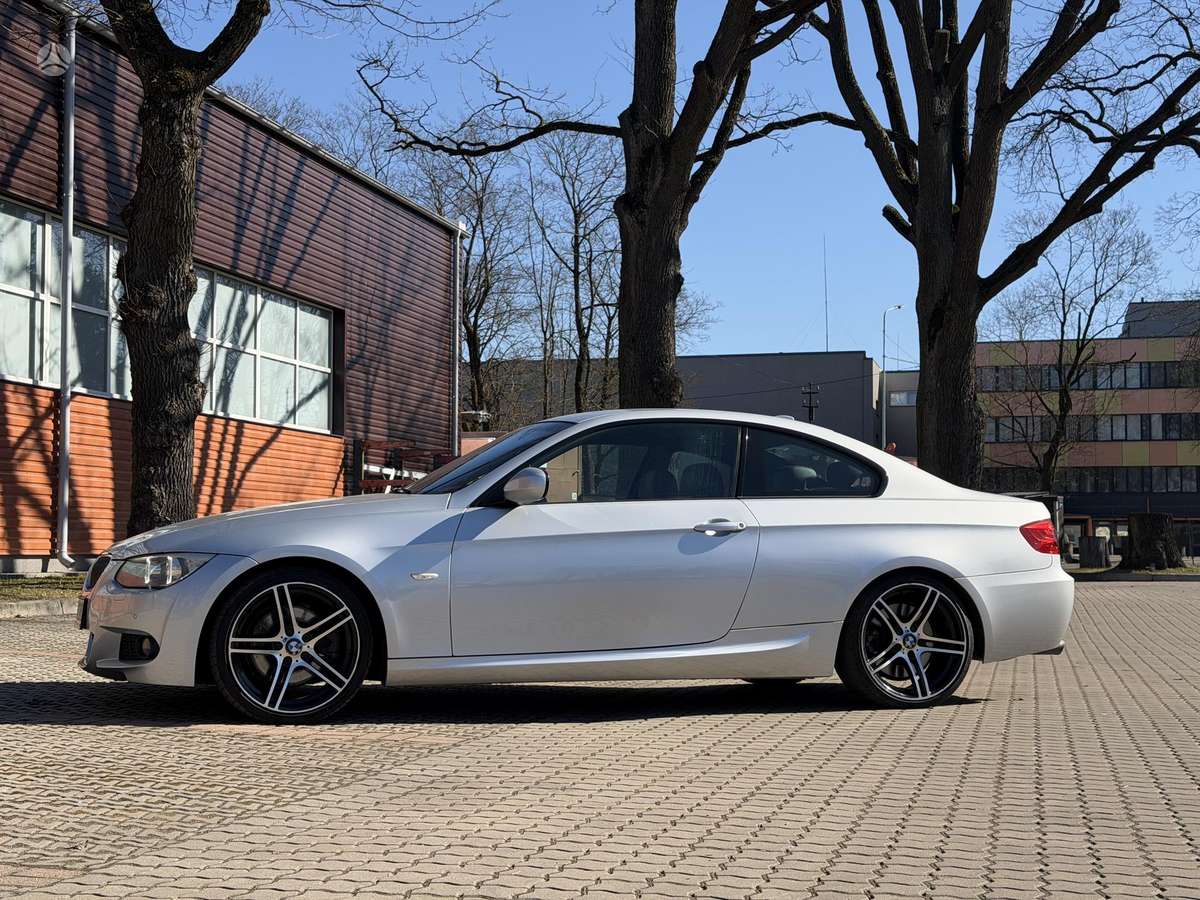 BMW 330, 3.0 l., coupe