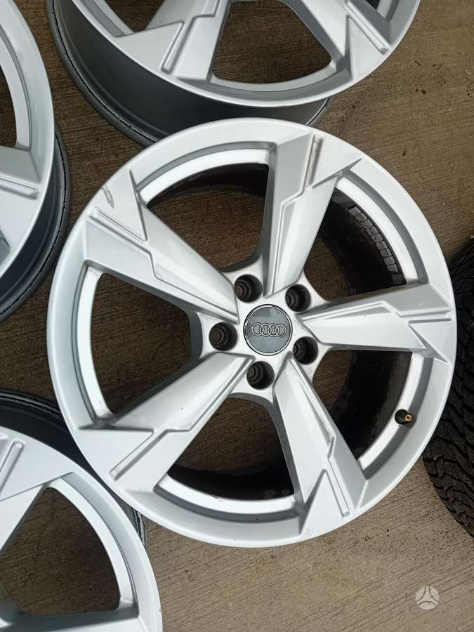 Audi, light alloy, R18