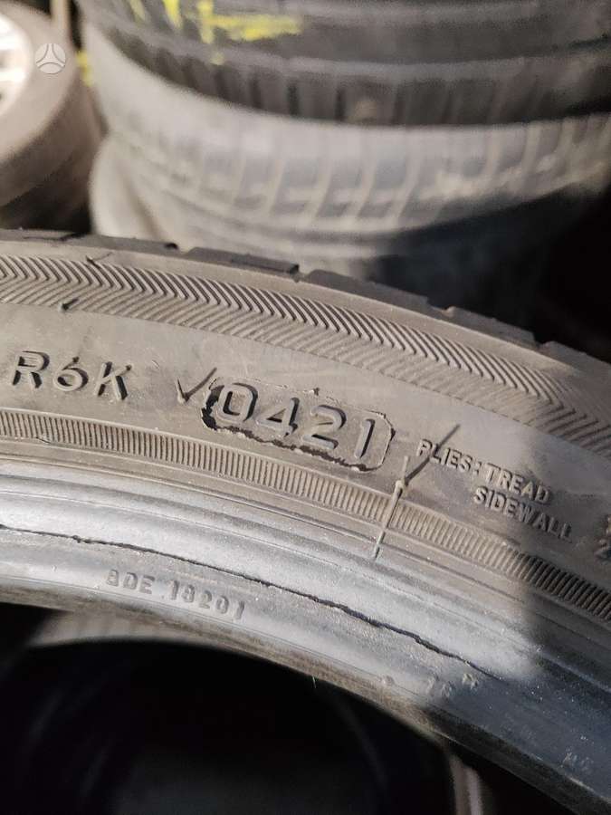 Bridgestone, vasarinės 225/40 R18