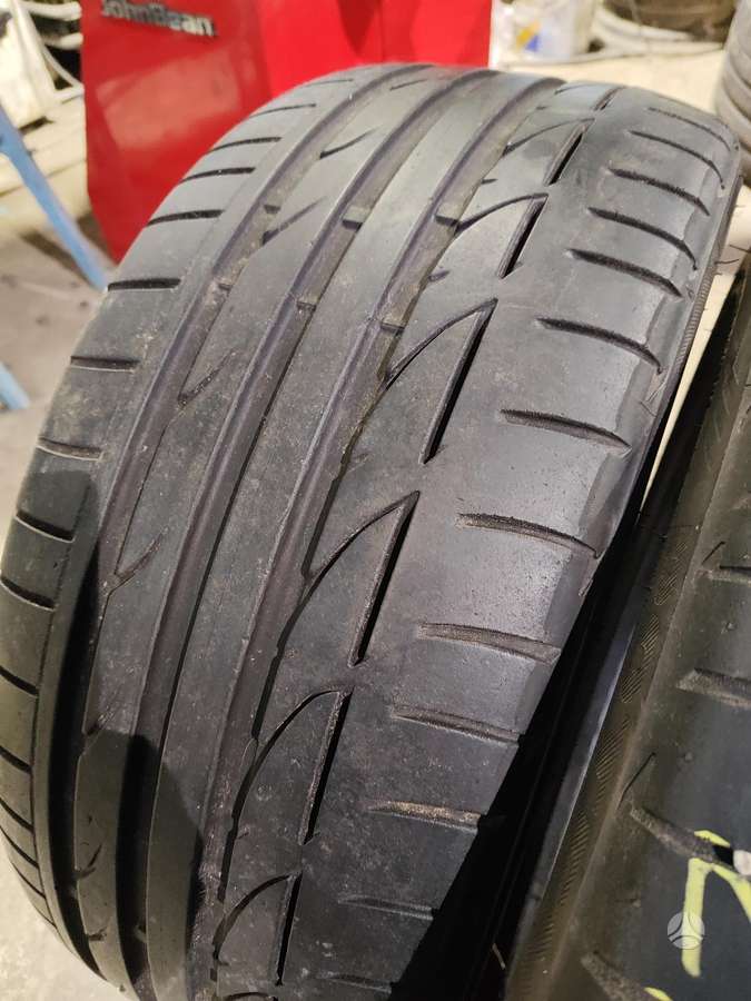 Bridgestone, летние 225/40 R18