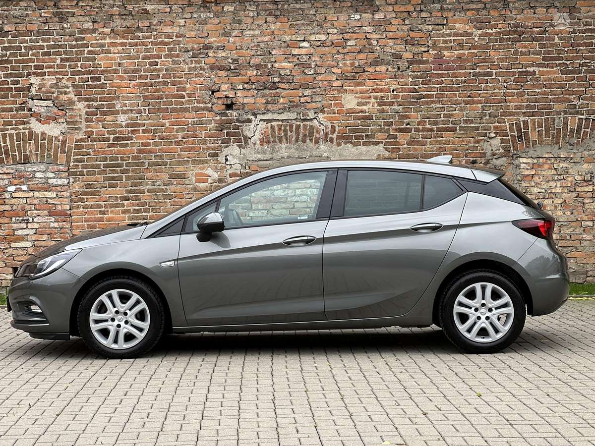 Opel Astra, 1.6 l., hatchback