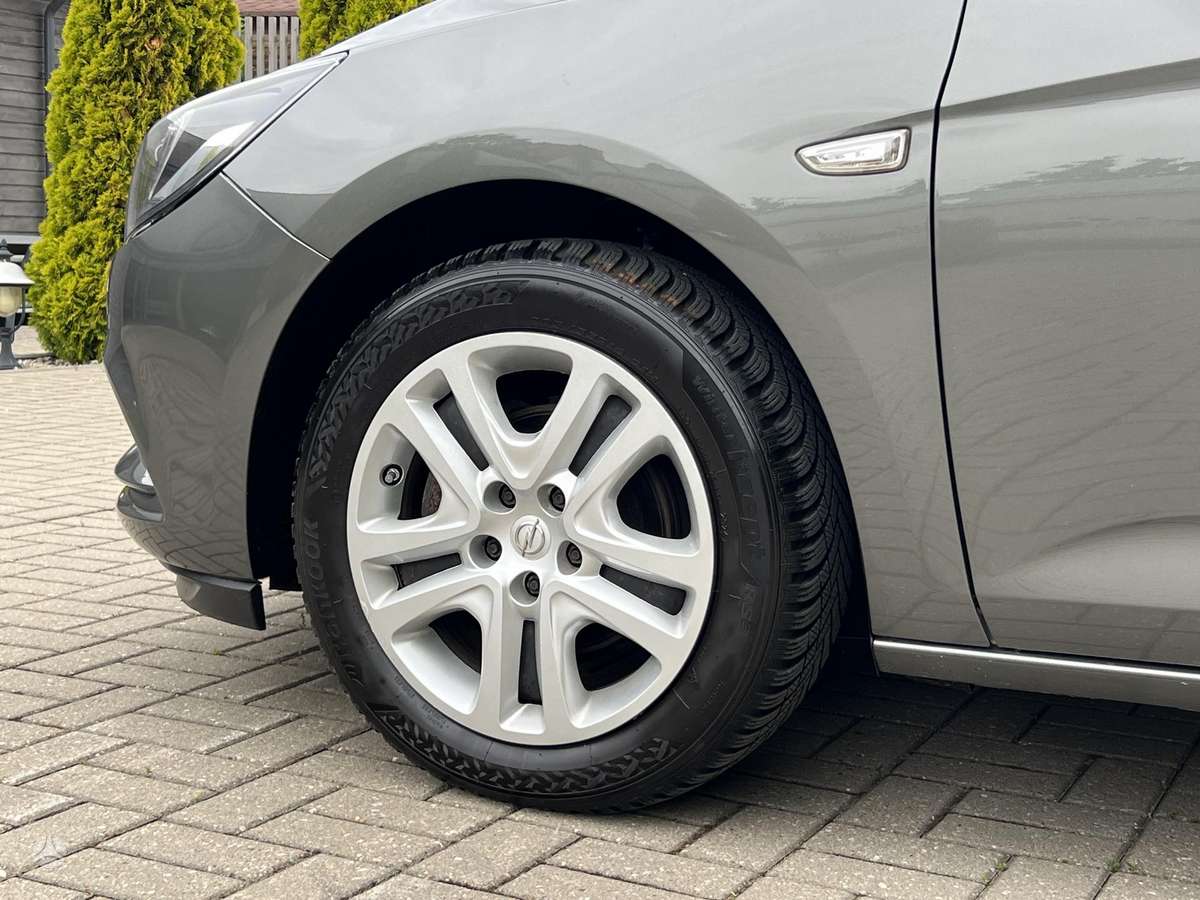 Opel Astra, 1.6 l., hatchback
