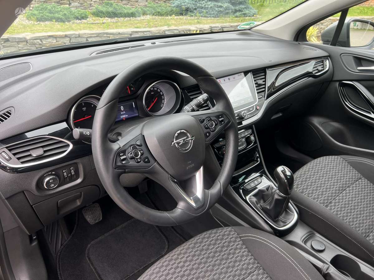 Opel Astra, 1.6 l., hatchback