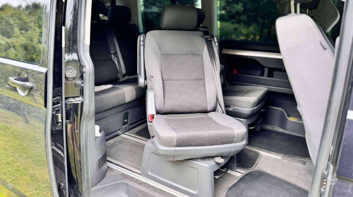 Volkswagen Multivan, 2.0 l., Минивэн