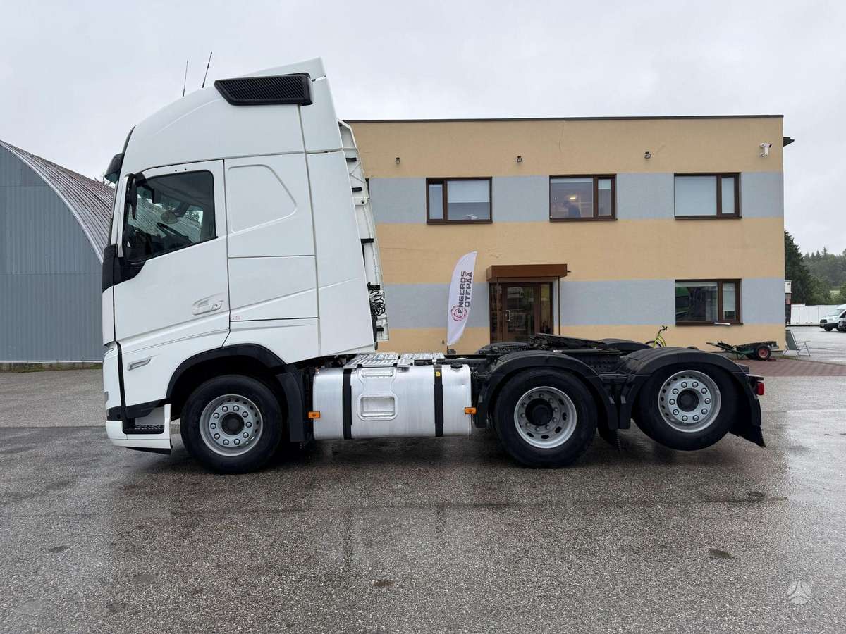 Volvo FH500XL, single sleeper