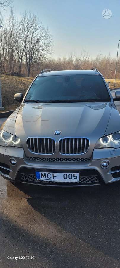 BMW X5, 3.0 l., Минивэн