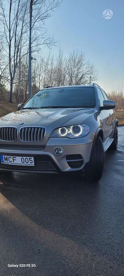 BMW X5, 3.0 l., Минивэн