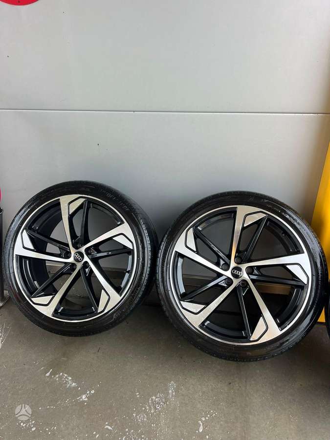 Audi SQ7 детали кузова