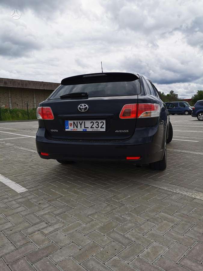 Toyota Avensis - 6