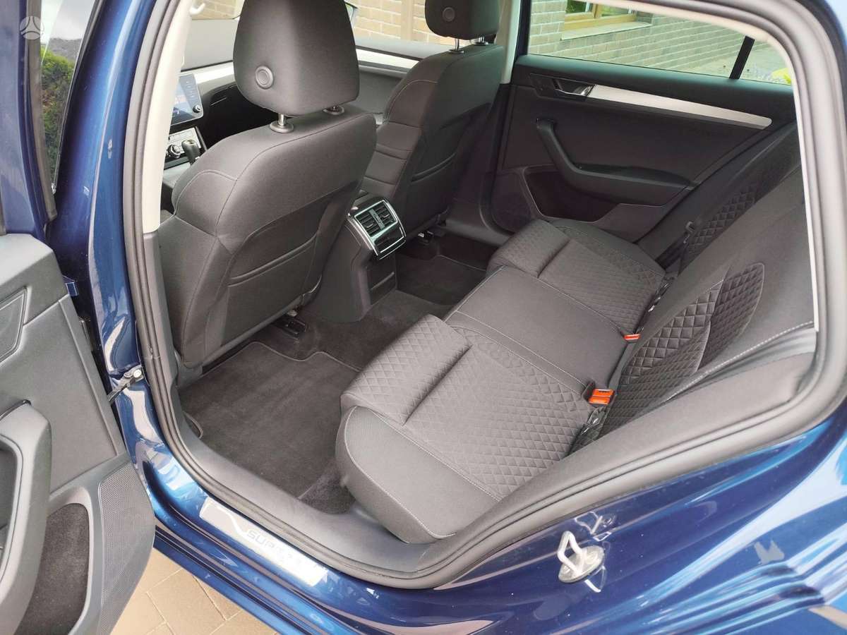 Škoda Superb - 8
