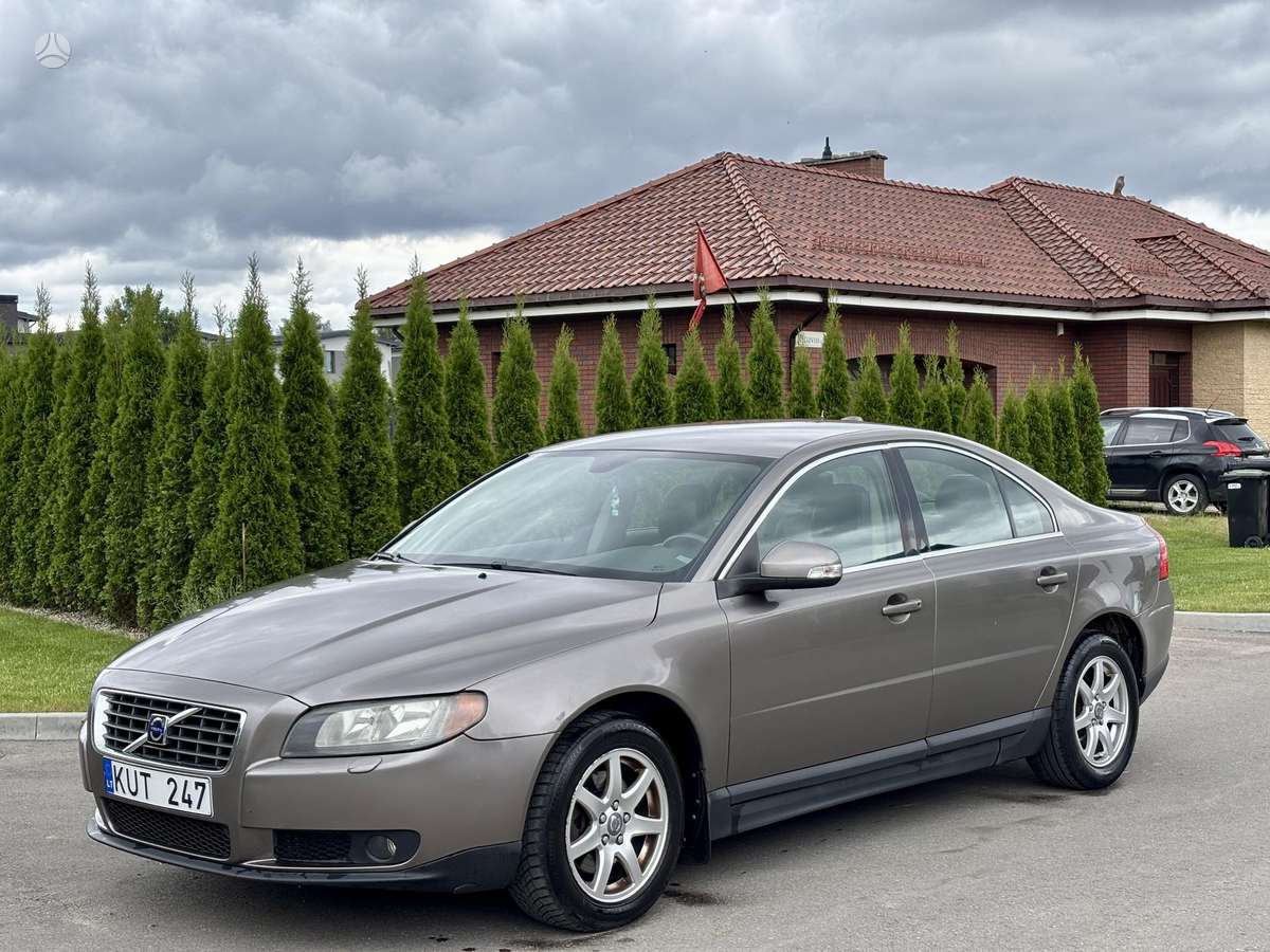 Volvo S80 - 1