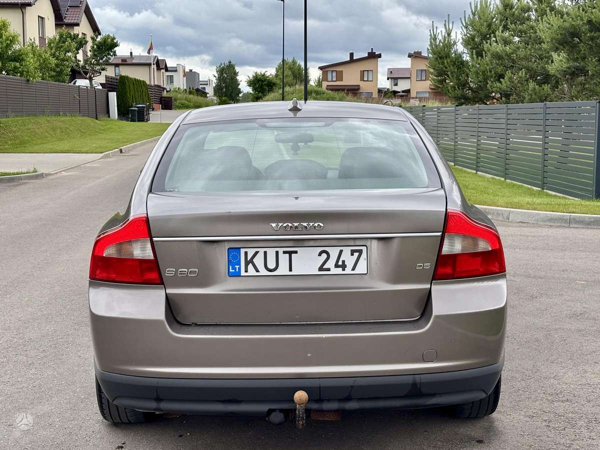Volvo S80, 2.4 l., Седан
