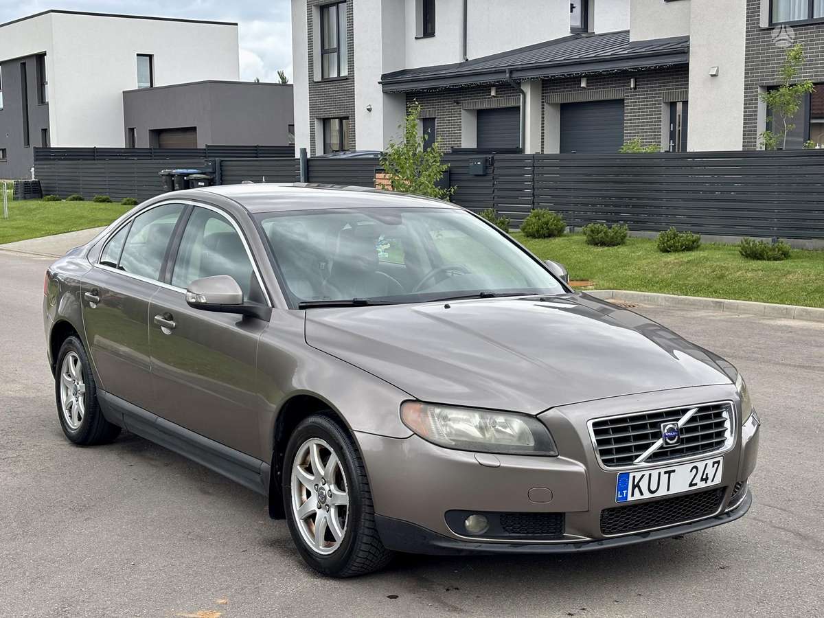 Volvo S80, 2.4 l., Седан