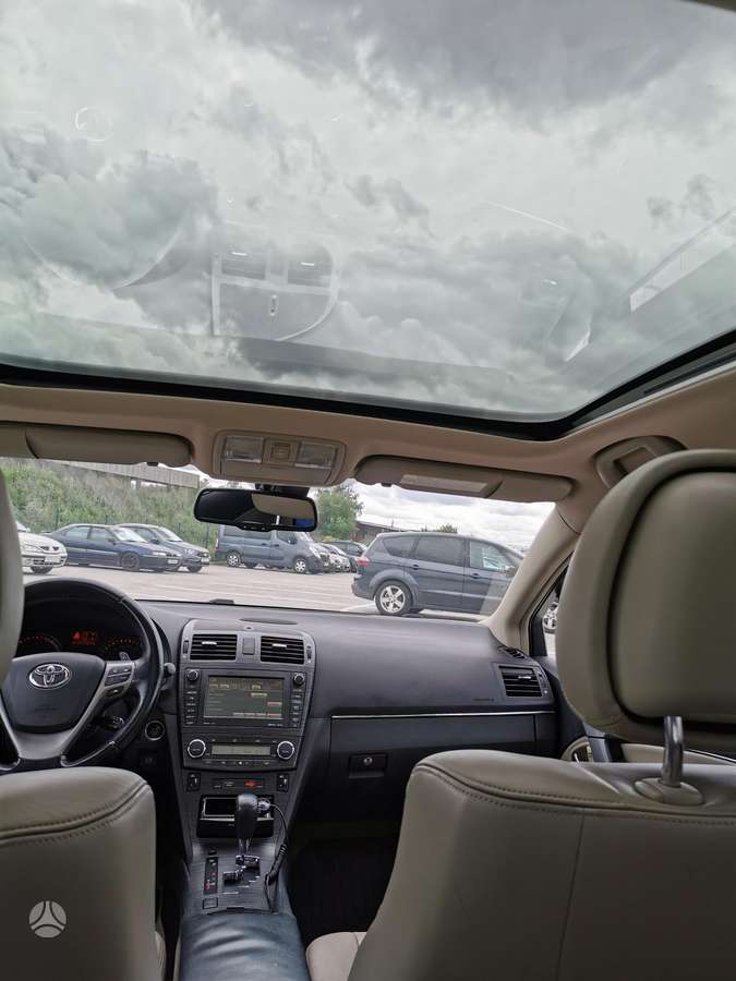 Toyota Avensis - 7