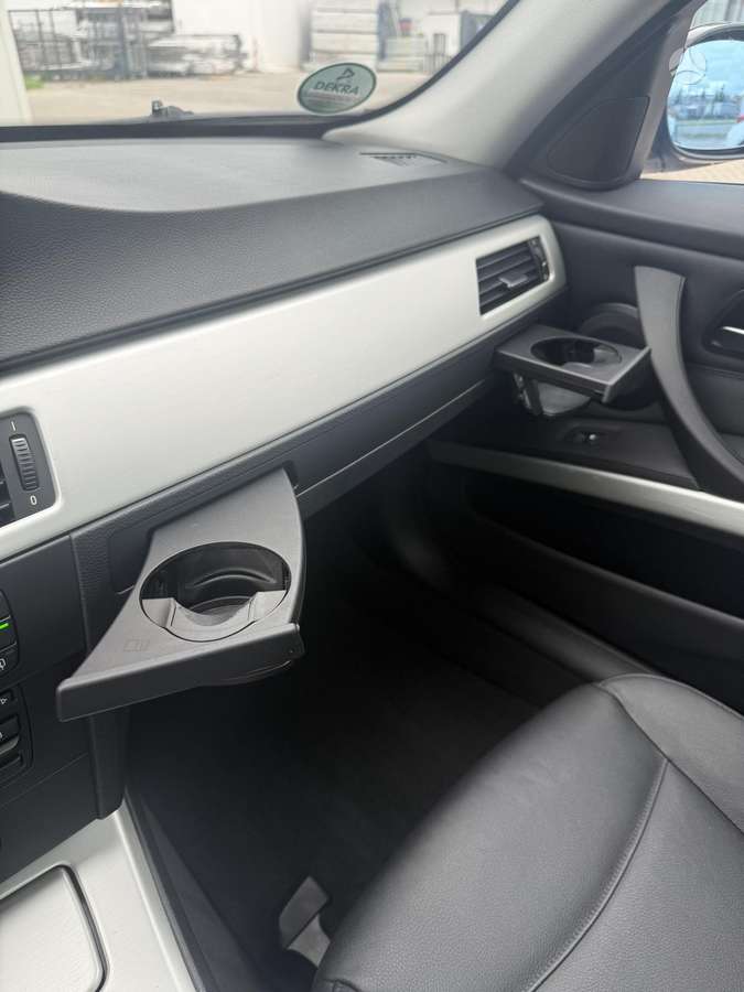 BMW 320, 2.0 l., wagon