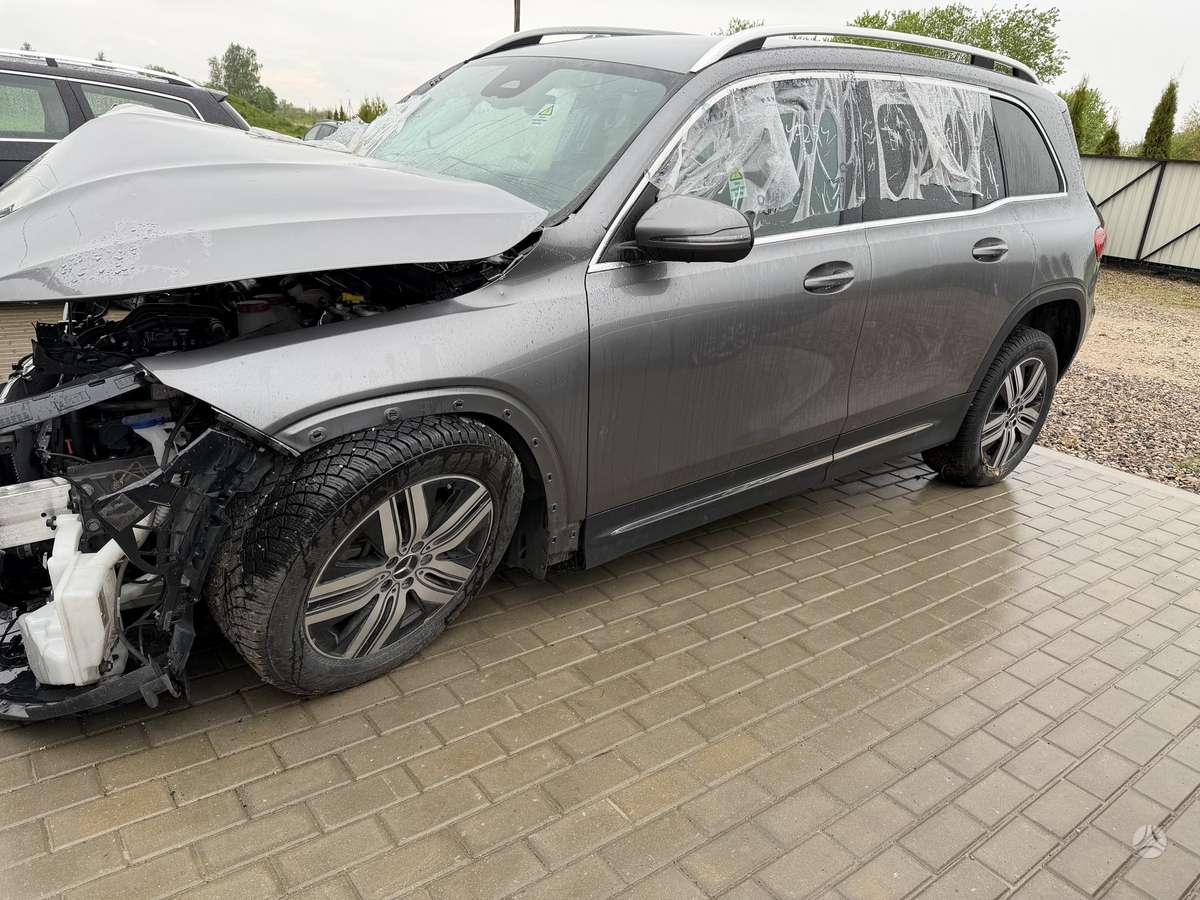 Mercedes-Benz EQB