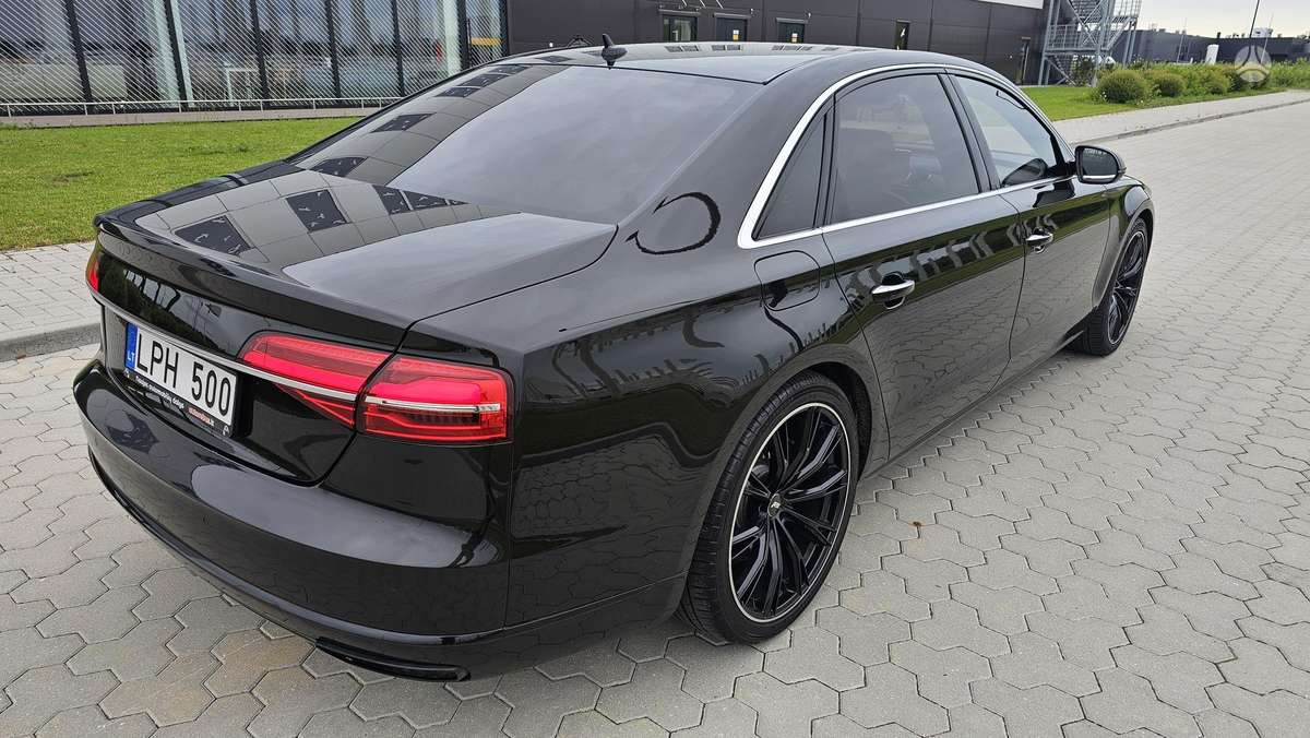 Audi A8 L, 3.0 l., Седан