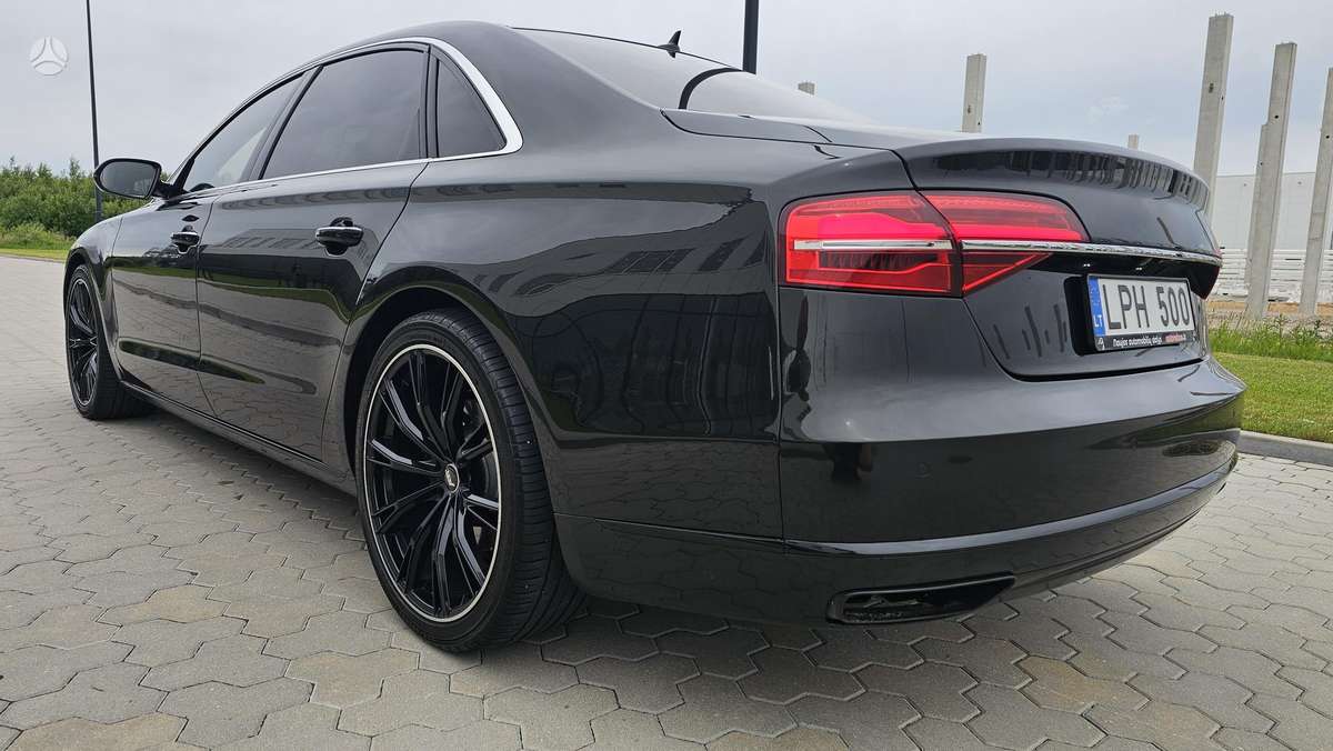 Audi A8 L, 3.0 l., Седан