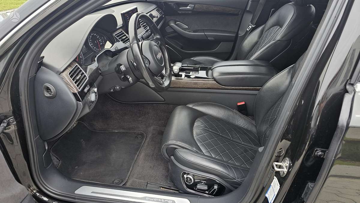 Audi A8 L, 3.0 l., Седан