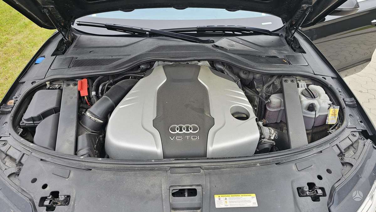 Audi A8 L, 3.0 l., Седан