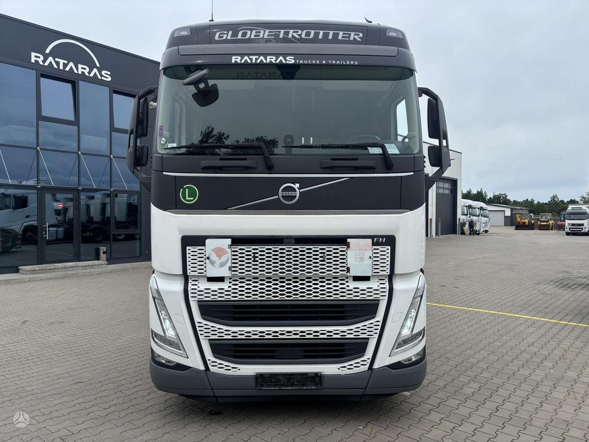 Volvo FH 460, double sleeper
