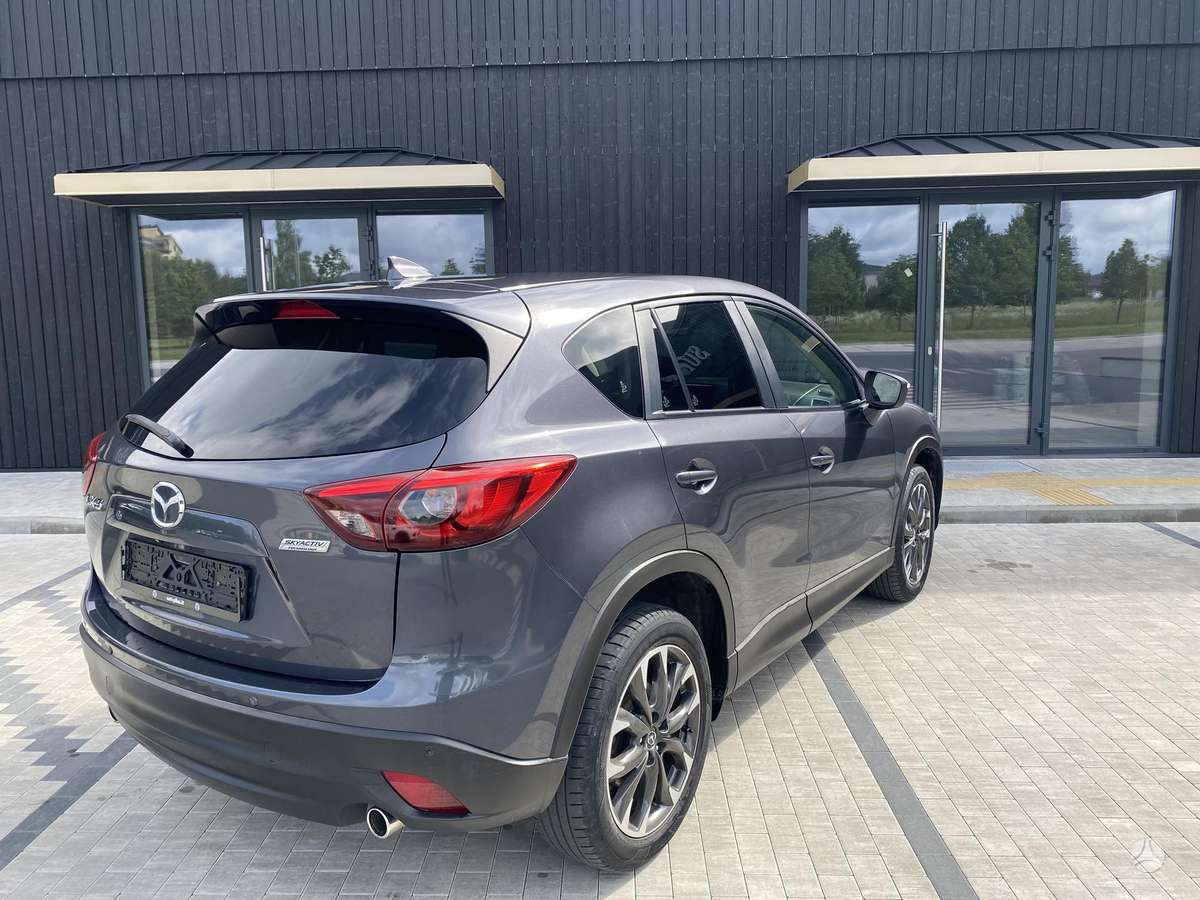 Mazda CX-5, 2.2 l., off-road / crossover