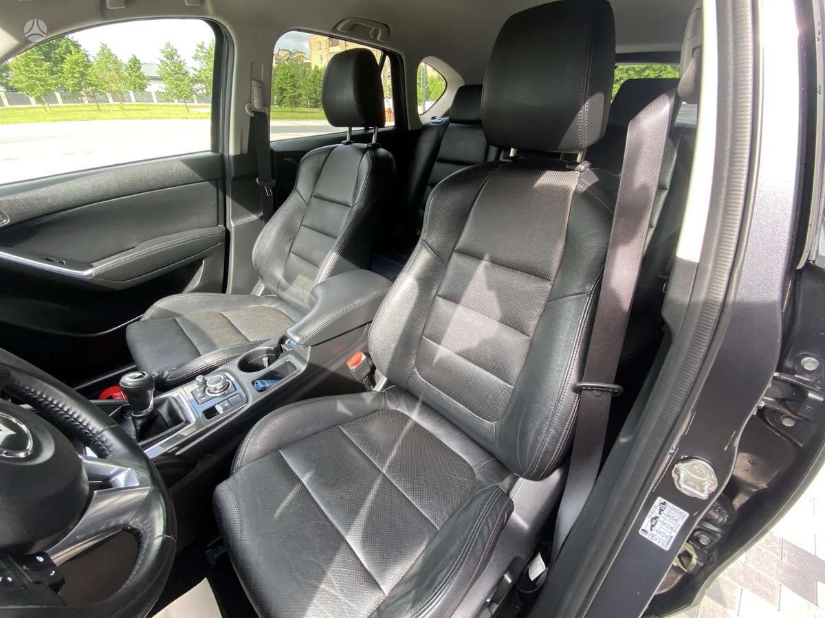 Mazda CX-5, 2.2 l., off-road / crossover
