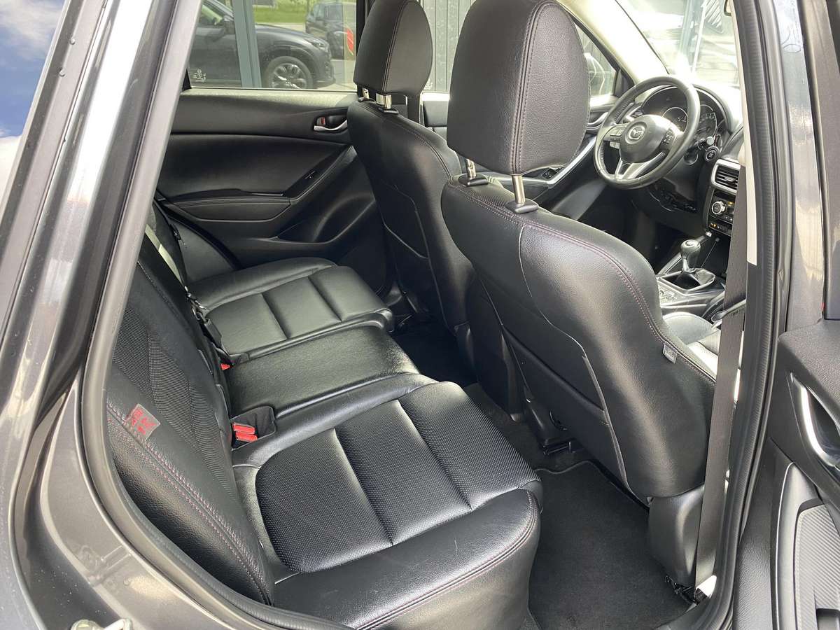 Mazda CX-5, 2.2 l., Внедорожник / Кроссовер