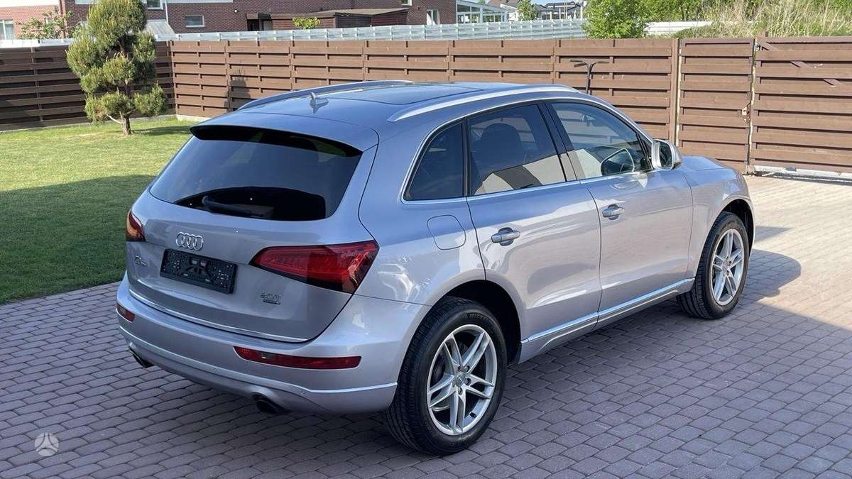 Audi Q5, 2.0 l., Внедорожник / Кроссовер