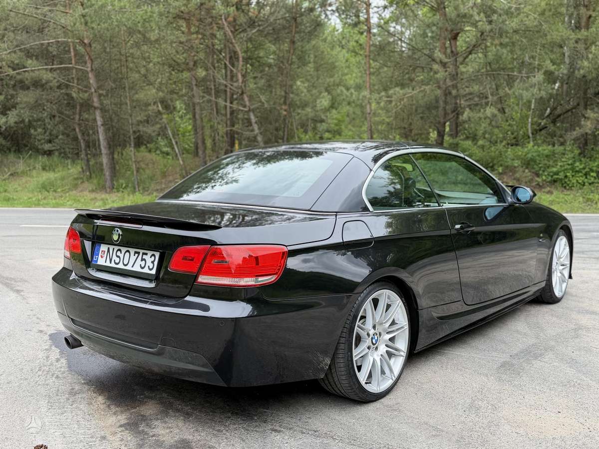 BMW 320, 2.0 l., convertible