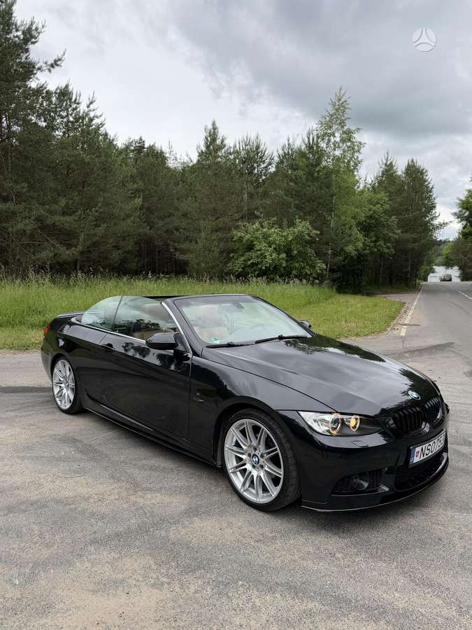 BMW 320, 2.0 l., convertible