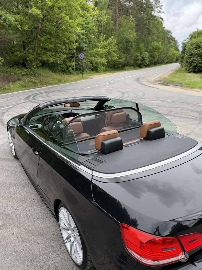 BMW 320, 2.0 l., convertible