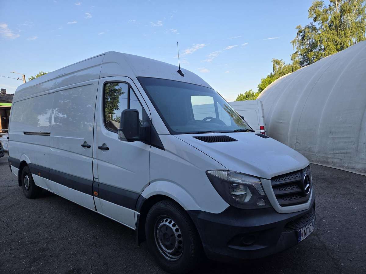 Mercedes-Benz Sprinter, cargo van