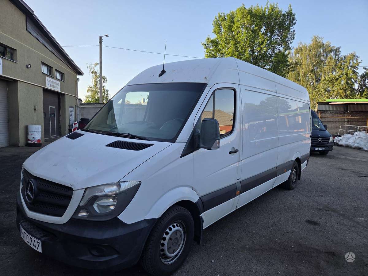 Mercedes-Benz Sprinter, cargo van