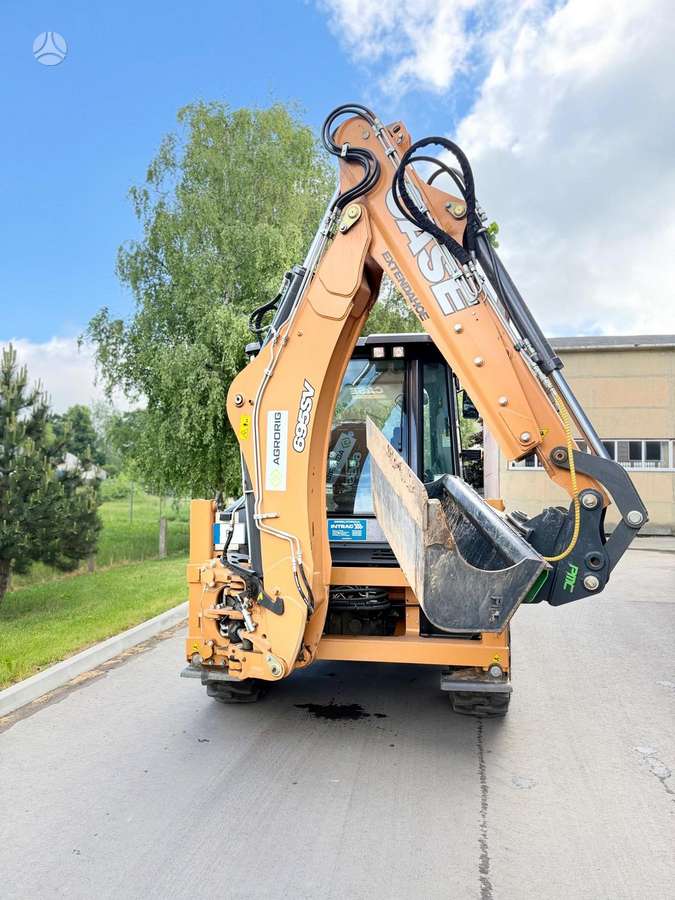 Case 695 SV, excavator loader