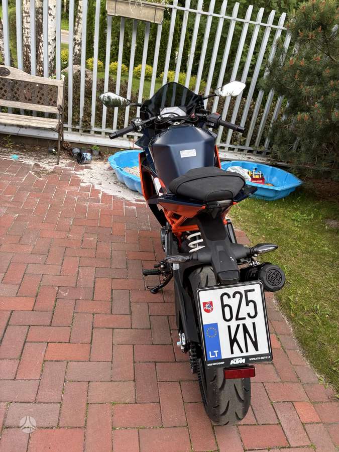 KTM RC 373cc, superbikes