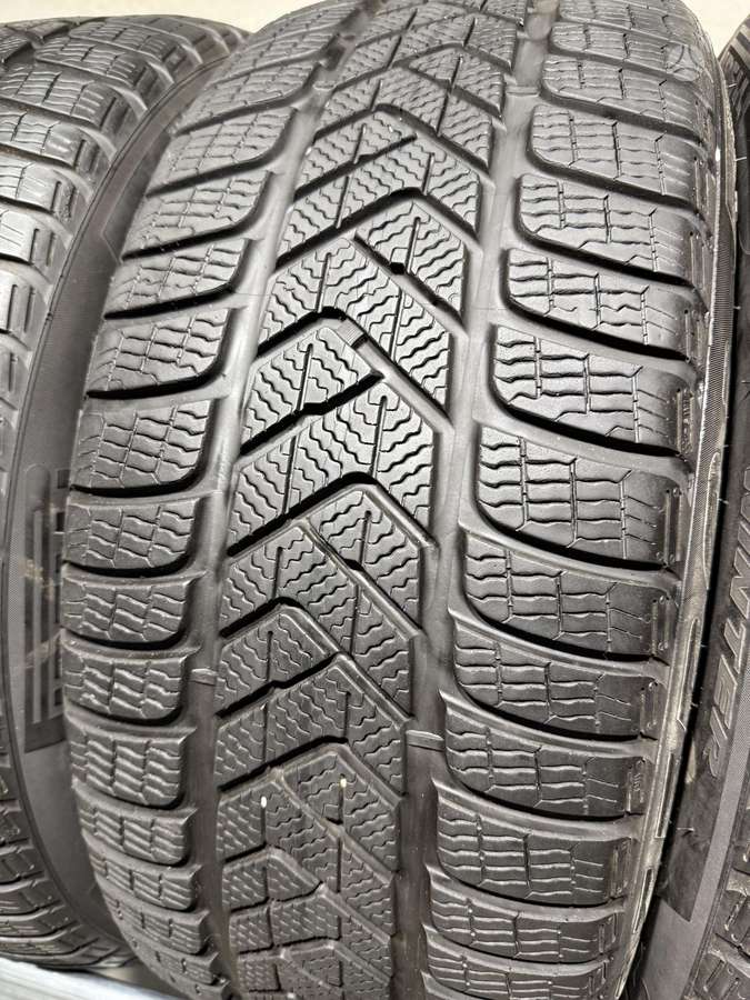 Pirelli Sottozero3/TO/elect, winter 255/45 R19