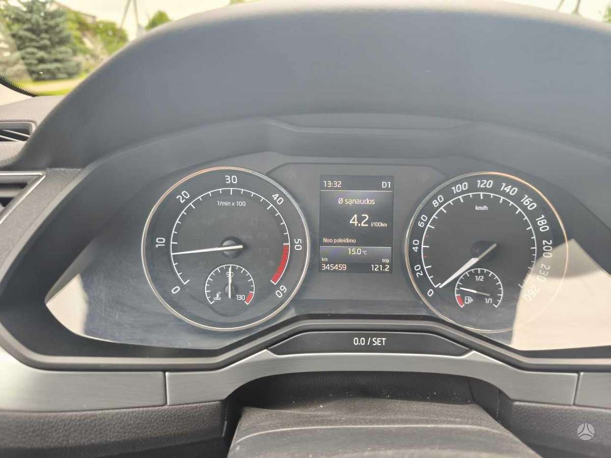 Skoda Superb, 2.0 l., Хэтчбек