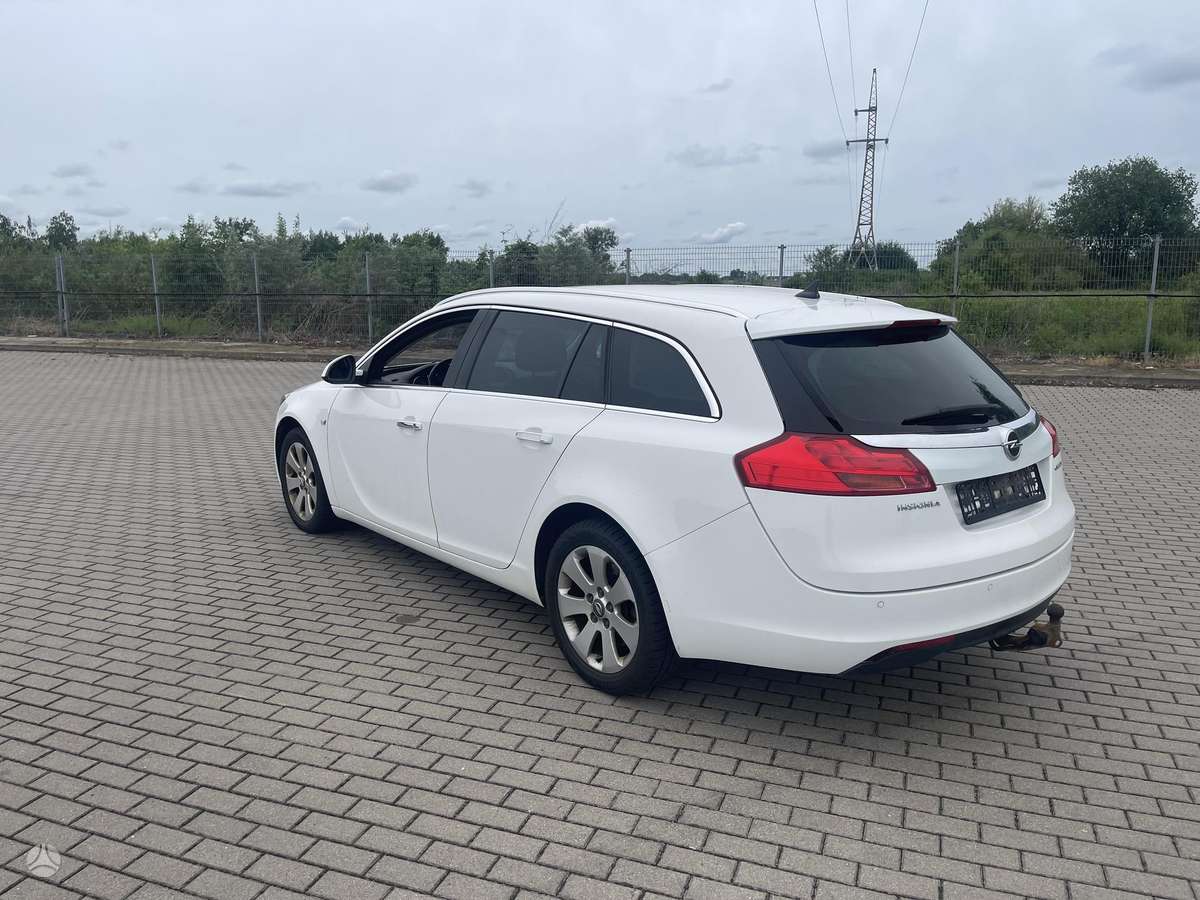 Opel Insignia, 2.0 l., wagon