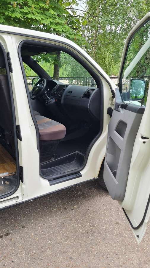 Volkswagen Transporter - 12