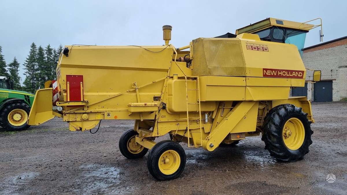 New Holland 8030, комбайны