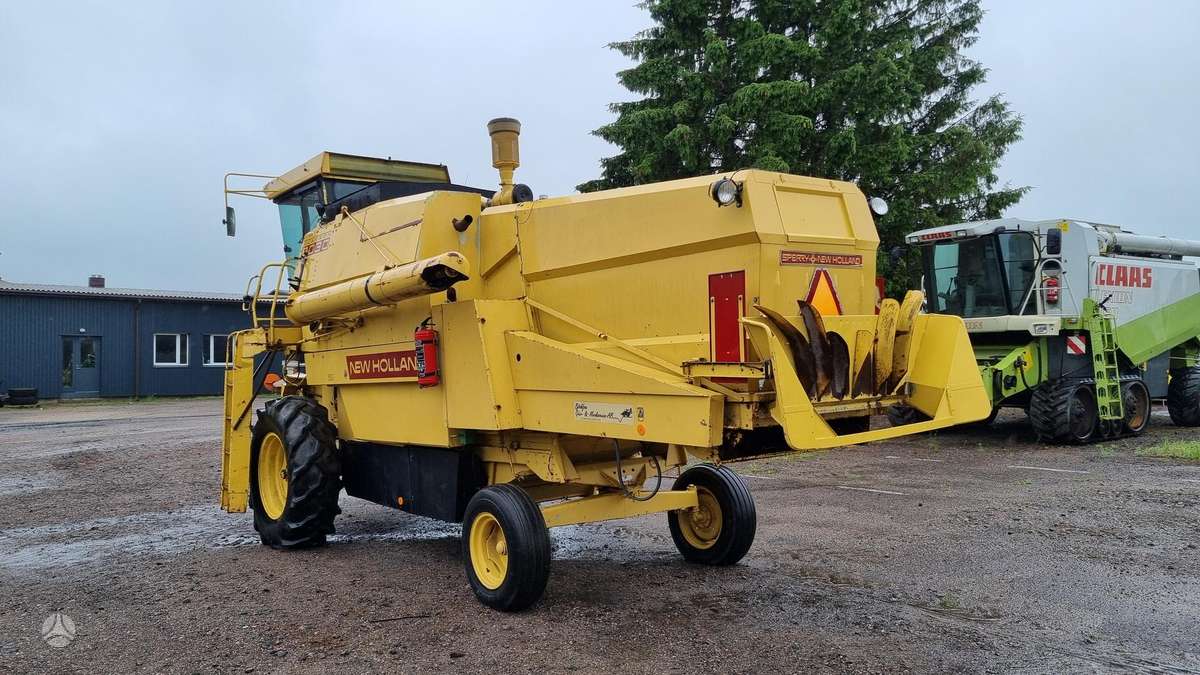 New Holland 8030, комбайны