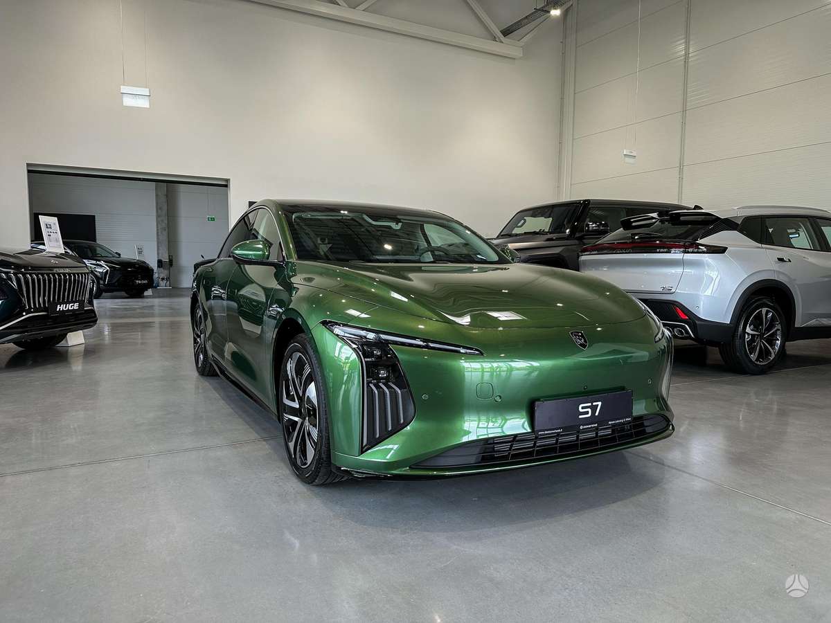 Forthing S7, 1.5 l., hatchback